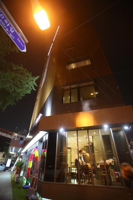 Vatica Hotel Dongdaemun Сеул Екстериор снимка